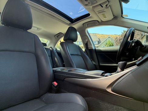 Used 2015 Lexus IS 250 AWD w/ Navigation System Package image 9