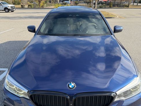 Used 2019 BMW 540i w/ M Sport Package image 5