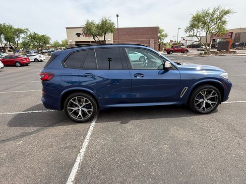 Used 2021 BMW X5 M50i AWD/4WD image 2