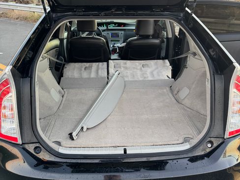 Used 2015 Toyota Prius Four image 11