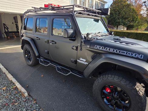 Used 2019 Jeep Wrangler Unlimited Rubicon w/ Steel Bumper Group image 6