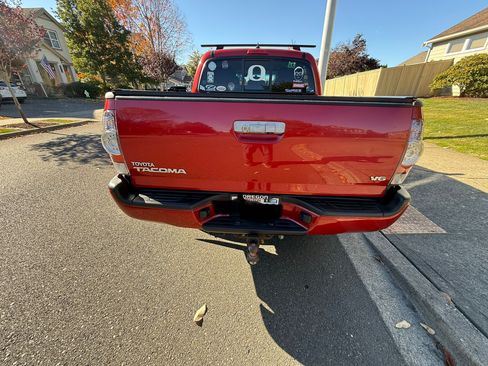 Used 2015 Toyota Tacoma 4x4 Double Cab image 2