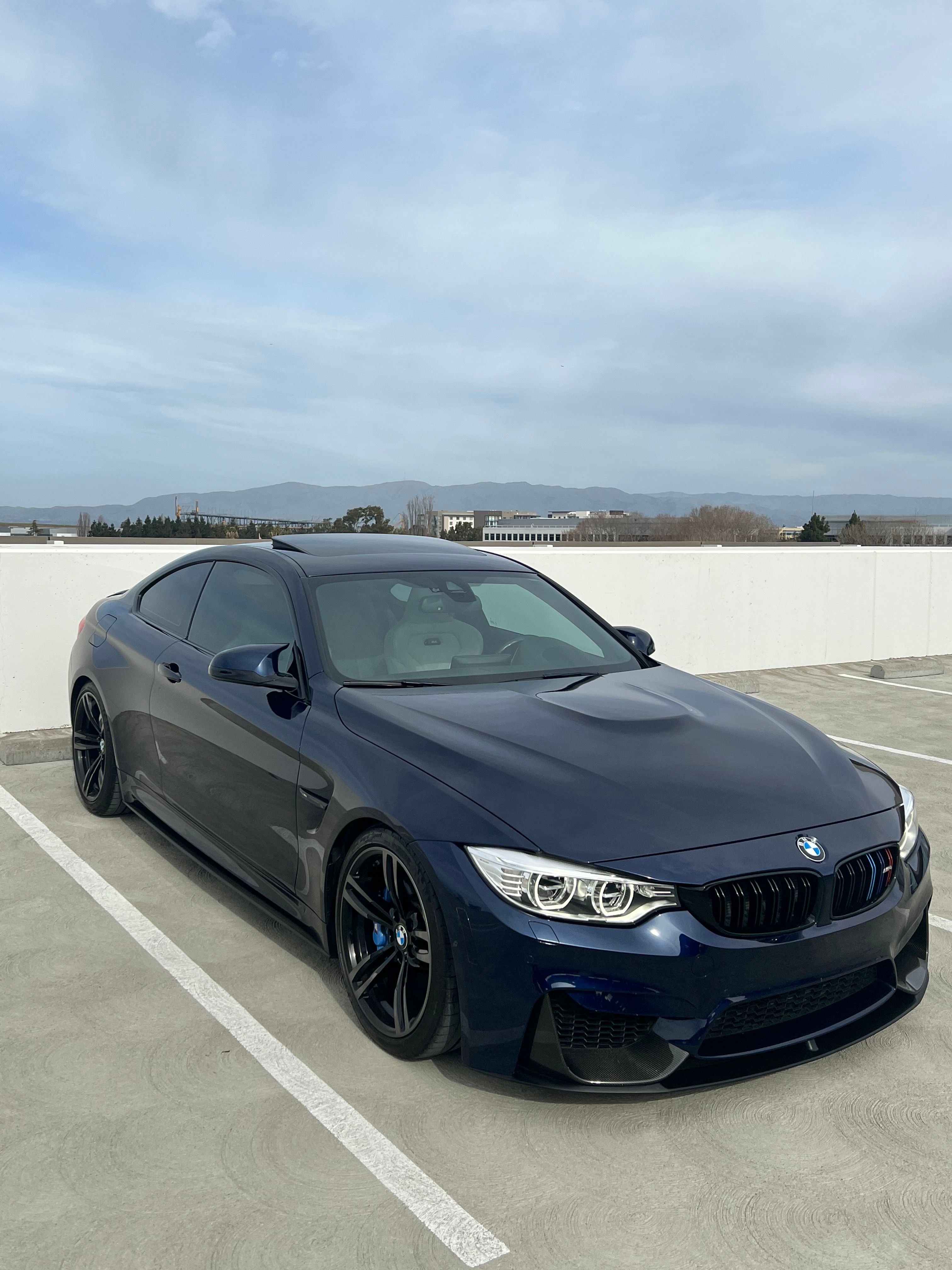 Used 2015 BMW M4 Coupe RWD image 10