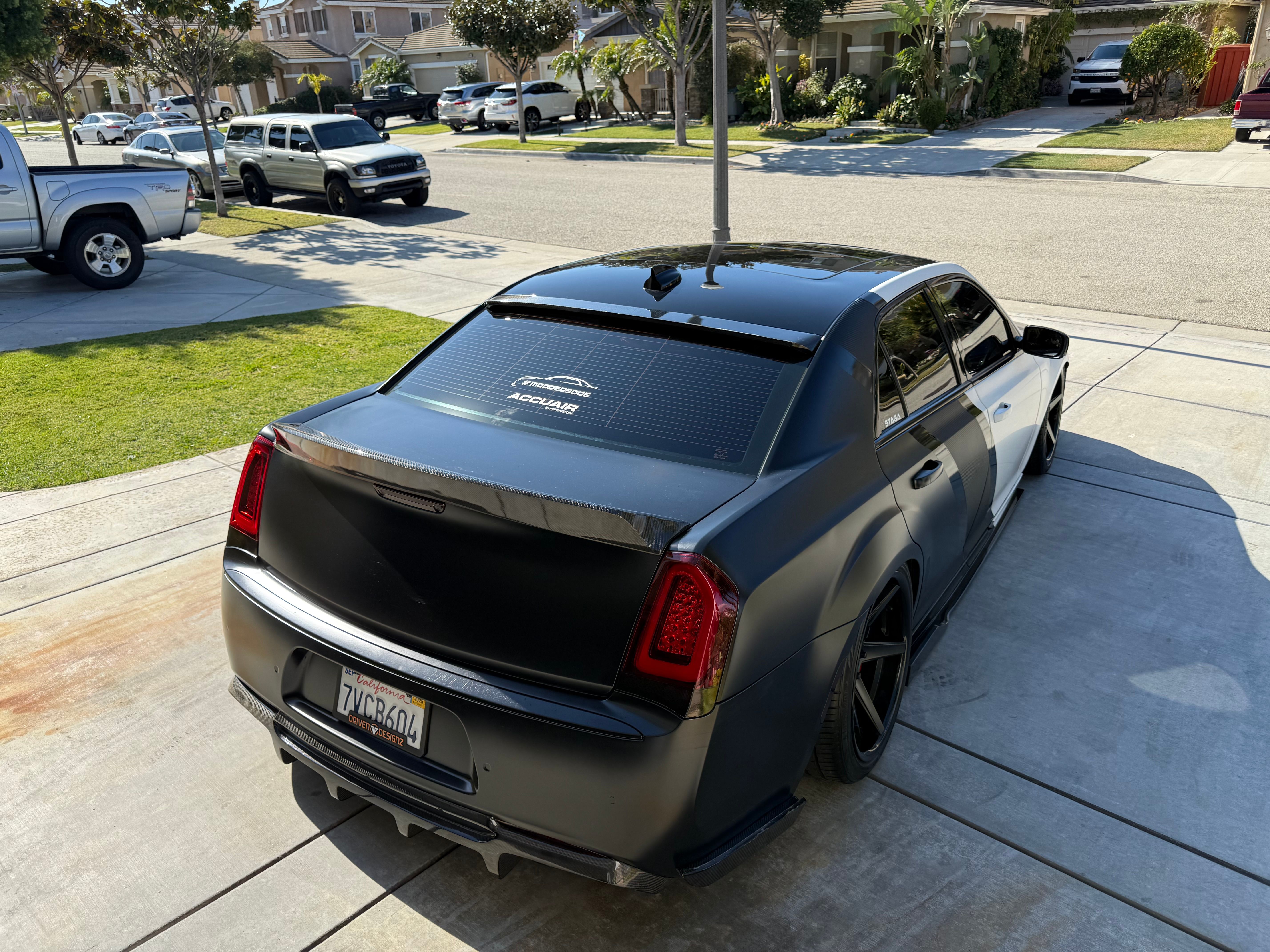 Used 2016 Chrysler 300 S w/ 300S Premium Group RWD image 5