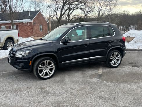 Used 2013 Volkswagen Tiguan SEL image 1
