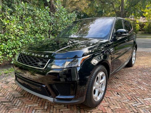 Used 2019 Land Rover Range Rover Sport SE image 1