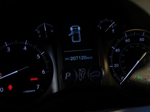 Used 2010 Lexus GX 460 image 11