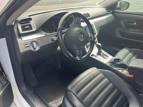 Used 2016 Volkswagen CC Sport image 11