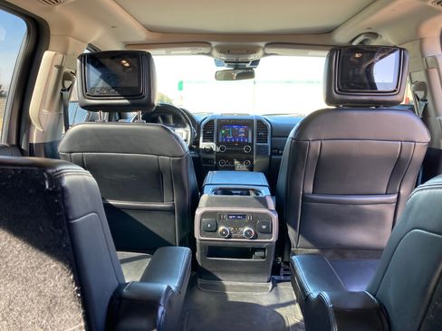 Used 2020 Ford Expedition Max Platinum image 11