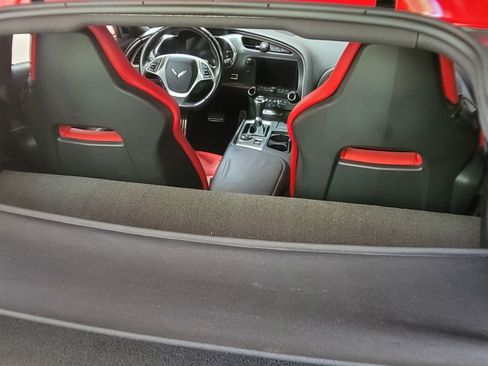 Used 2017 Chevrolet Corvette Stingray Coupe w/ Carbon Flash Badge Package RWD image 22