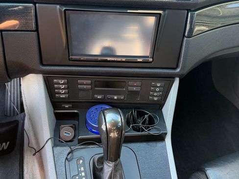 Used 2000 BMW 528i Sedan image 25