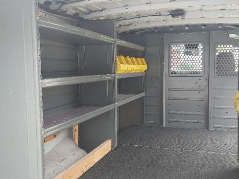 Used 2016 Nissan NV 2500 SV w/ Technology Package image 12