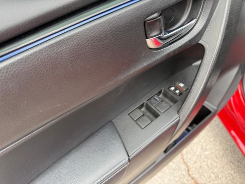 Used 2019 Toyota Corolla SE image 13