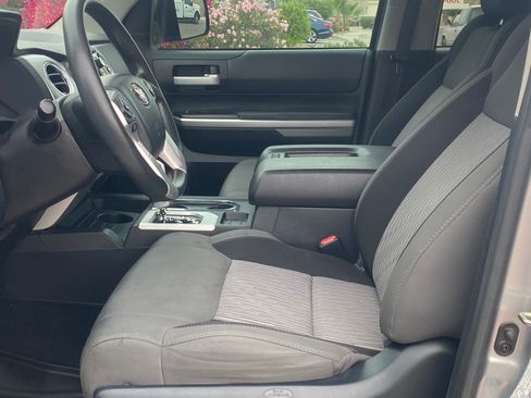 Used 2017 Toyota Tundra SR5 w/ TRD Off Road Package image 4