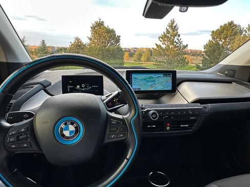 Used 2017 BMW i3 RWD image 10