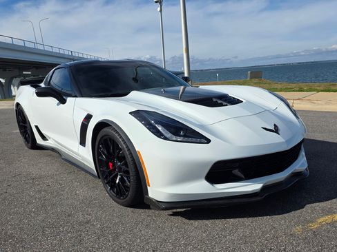 Used 2016 Chevrolet Corvette Z06 w/ 2LZ Preferred Equipment Group image 6