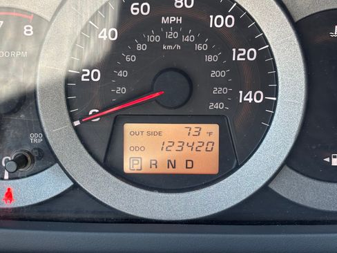 Used 2008 Toyota RAV4 Limited AWD/4WD image 16