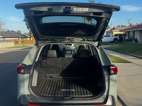 Used 2023 Toyota RAV4 XLE Premium image 18