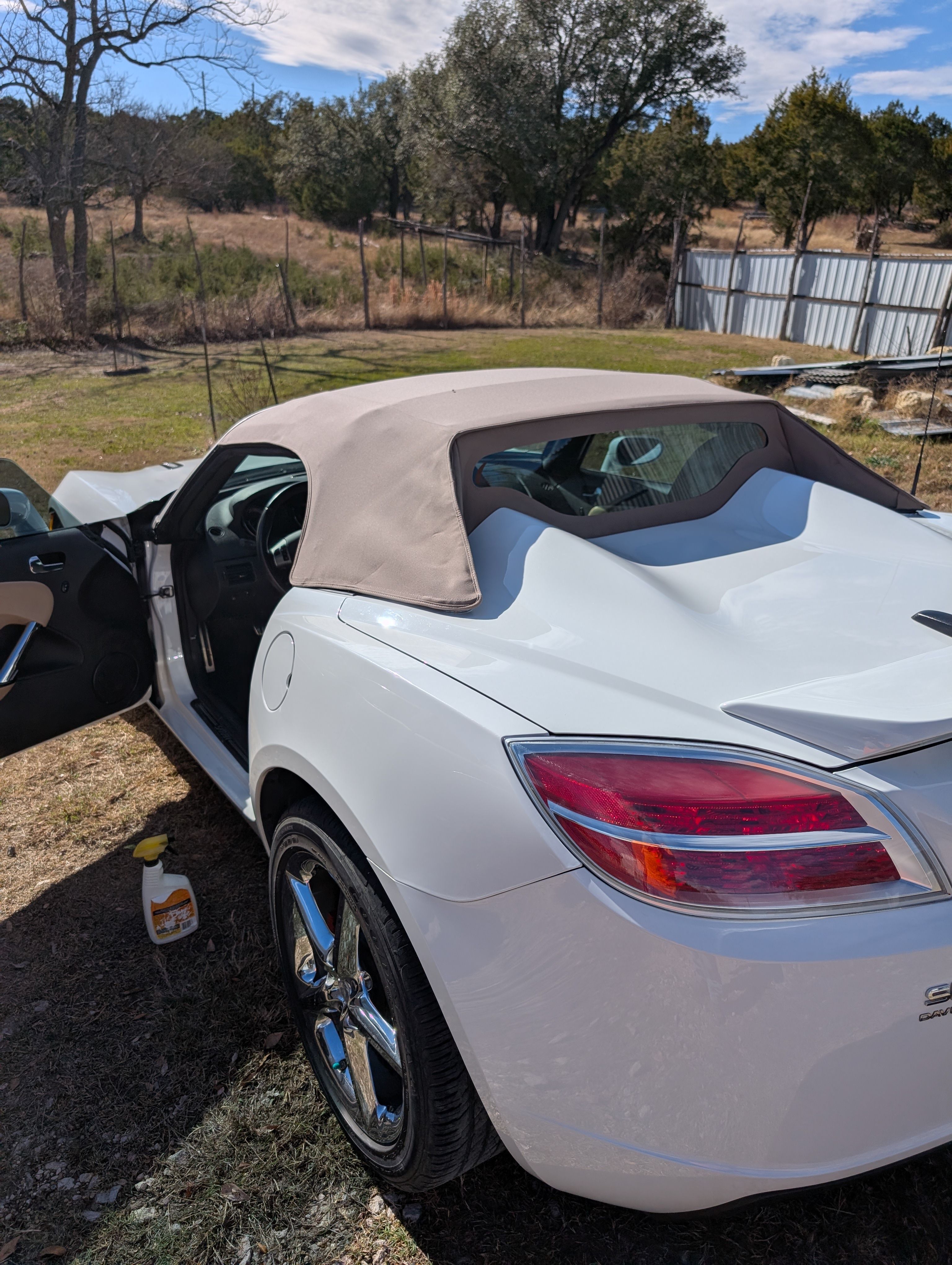 Used 2009 Saturn Sky Red Line RWD image 6