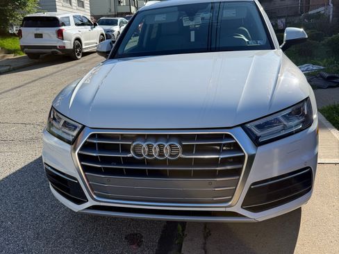 Used 2019 Audi Q5 2.0T Premium Plus w/ Premium Plus Package AWD/4WD image 20