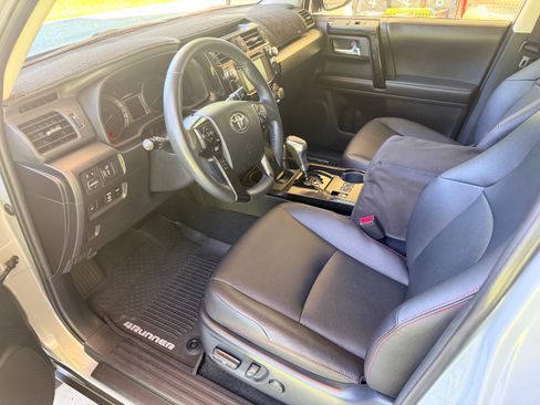 Used 2017 Toyota 4Runner TRD Pro AWD/4WD image 9