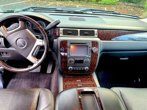 Used 2014 GMC Sierra 2500 Denali image 16