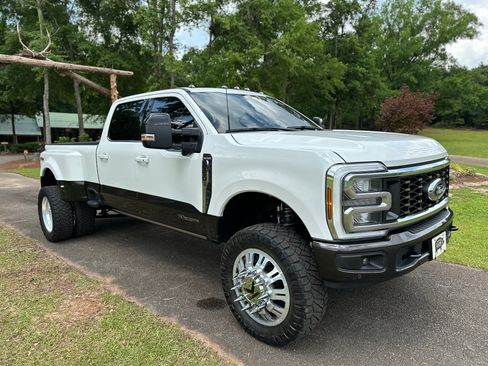 Used 2024 Ford F350 King Ranch AWD/4WD image 8