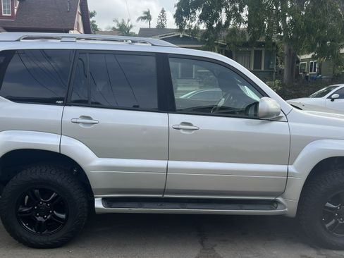 Used 2005 Lexus GX 470 image 6