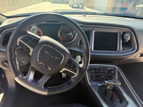 Used 2015 Dodge Challenger SRT Hellcat image 5