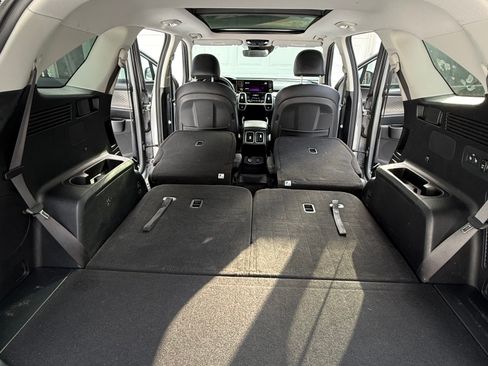 Used 2022 Kia Sorento EX w/ Panoramic Sunroof Package image 21