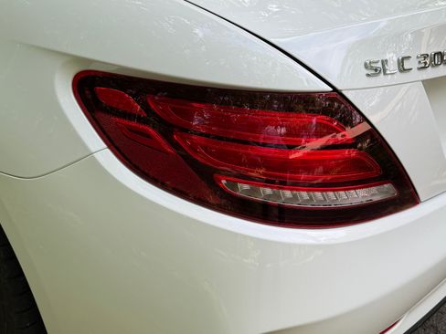 Used 2020 Mercedes-Benz SLC 300 image 13