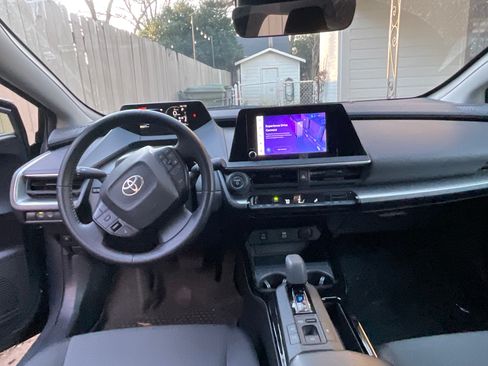 Used 2024 Toyota Prius LE image 2