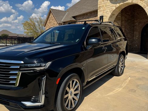 Used 2022 Cadillac Escalade Premium Luxury Platinum image 4