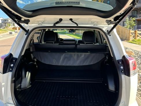 Used 2018 Toyota RAV4 Limited w/ Advanced Technology Package AWD/4WD image 15