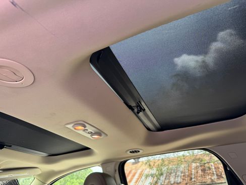 Used 2013 GMC Acadia Denali image 8