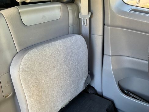 Used 2014 Toyota Tacoma 4x4 Access Cab V6 w/ TRD Sport Package image 10