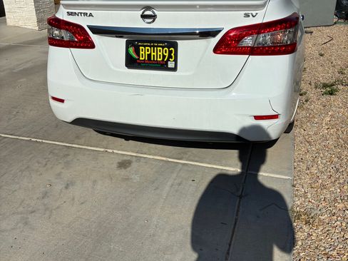 Used 2015 Nissan Sentra SV w/ Style Package FWD image 1