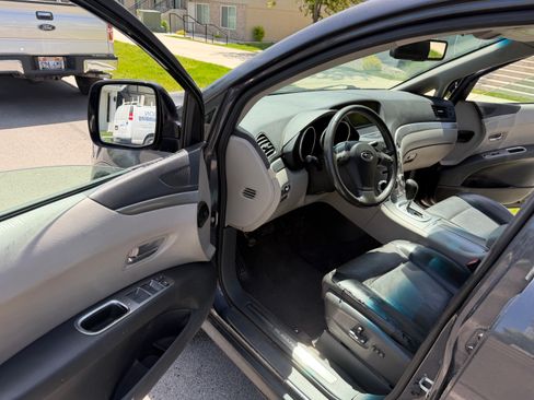 Used 2011 Subaru Tribeca Limited w/ PWR Moonroof Pkg AWD/4WD image 8