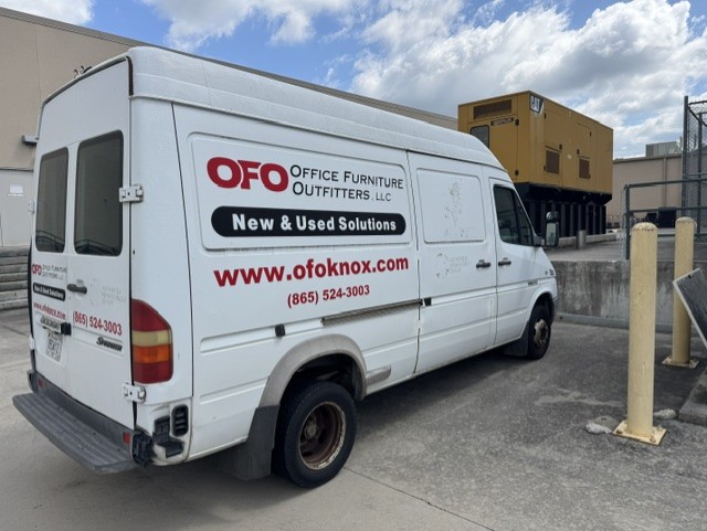 Used 2005 Dodge Sprinter 3500 w/ PWR Convenience Group RWD image 2