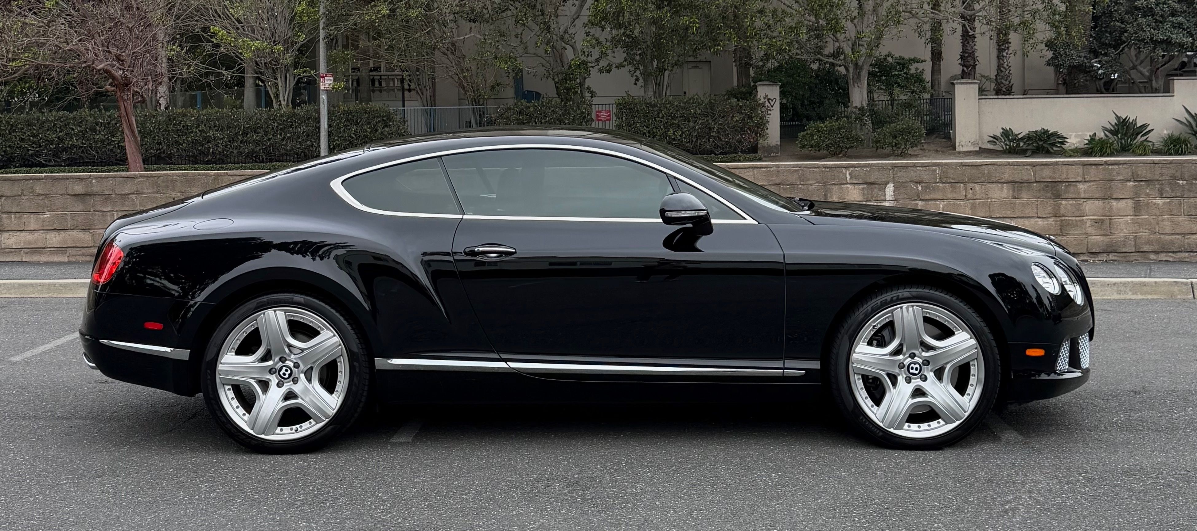 Used 2012 Bentley Continental GT AWD/4WD image 1