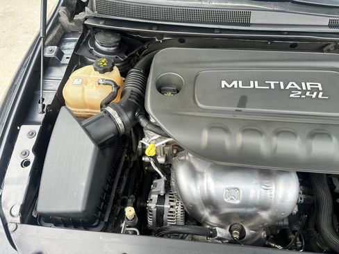 Used 2016 Chrysler 200 S w/ Navigation & Sound Group I image 6