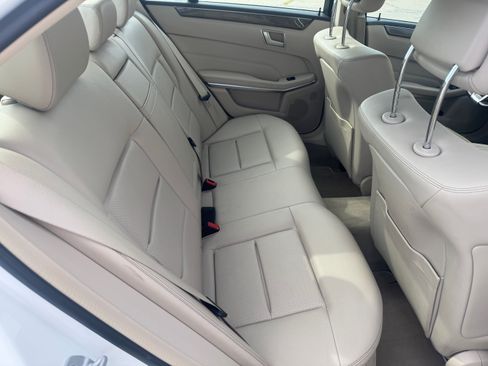 Used 2015 Mercedes-Benz E 350 4MATIC Sedan image 13