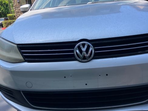 Used 2013 Volkswagen Jetta SE FWD image 15