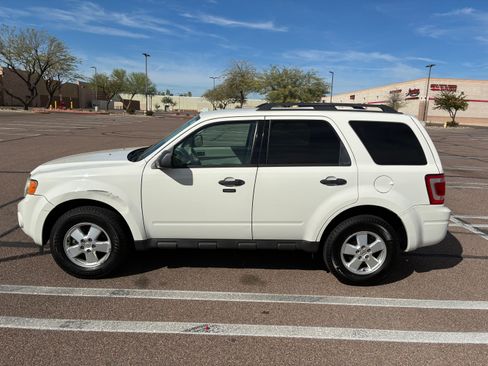 Used 2012 Ford Escape XLT FWD image 1