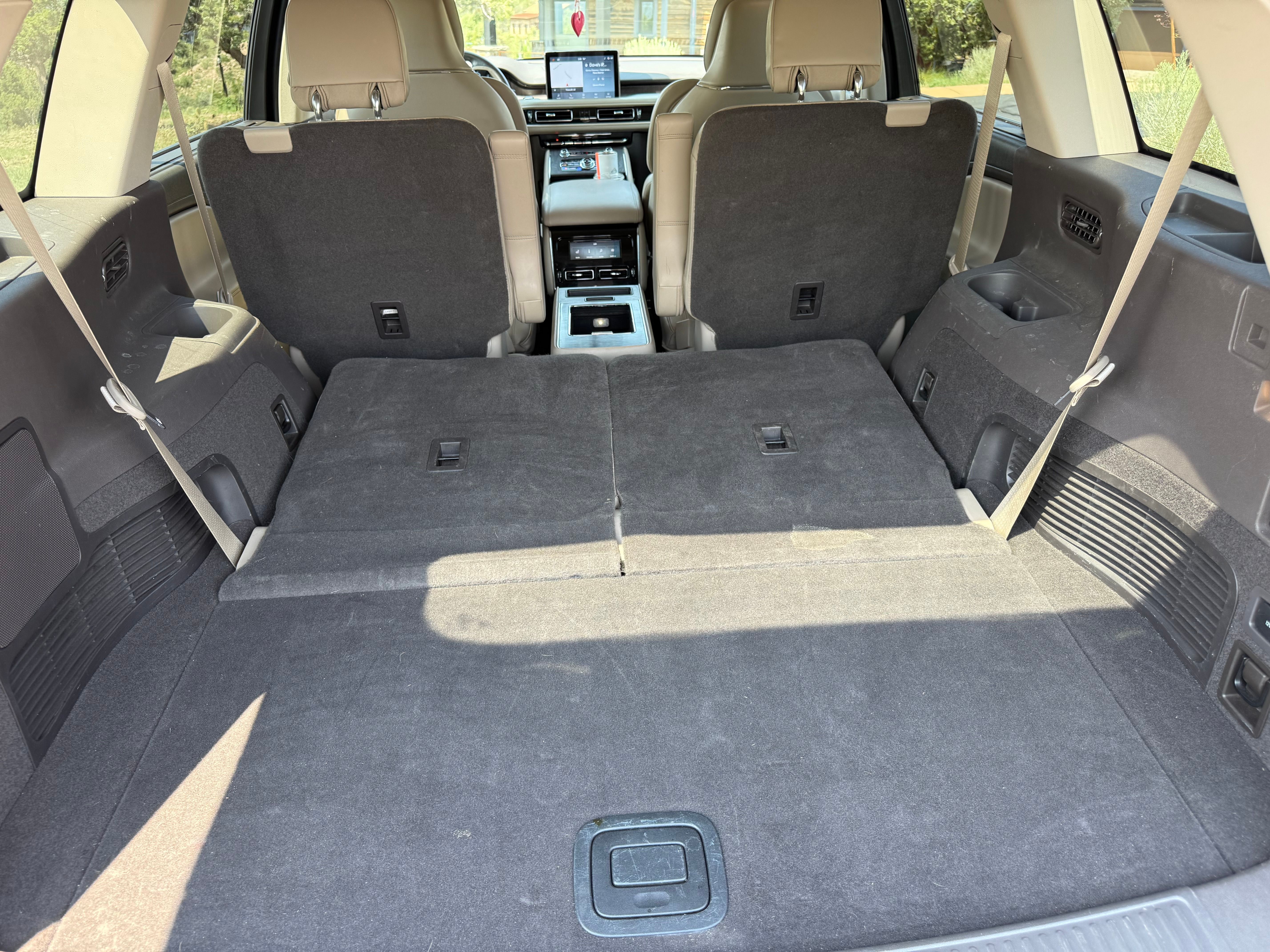 Used 2020 Lincoln Aviator Reserve w/ Equipment Group 202A AWD/4WD image 14