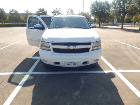 Used 2011 Chevrolet Avalanche LS RWD image 16
