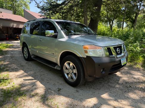 Used 2009 Nissan Armada LE AWD/4WD image 4
