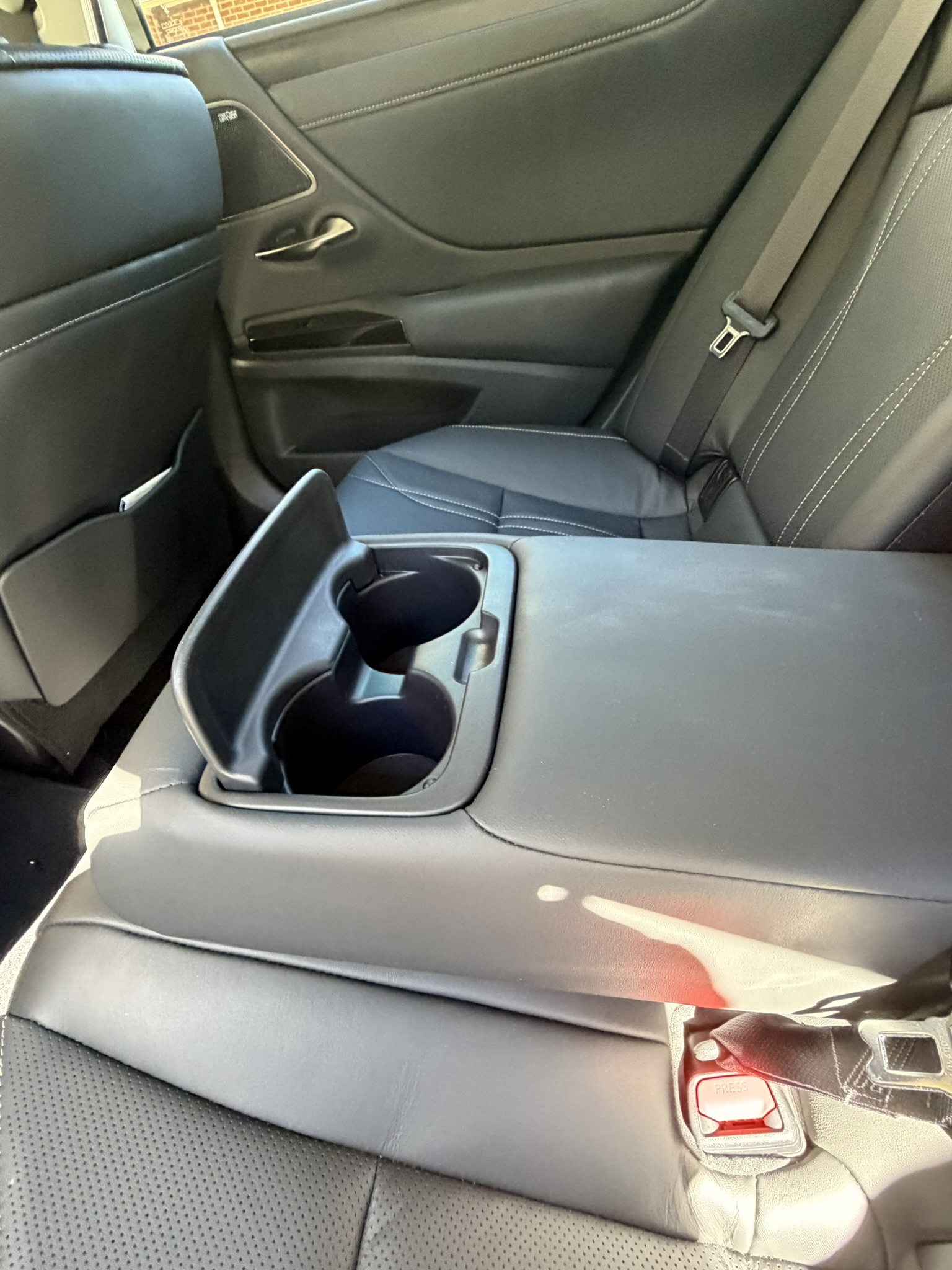 Used 2025 Lexus ES 350 Ultra Luxury FWD image 23