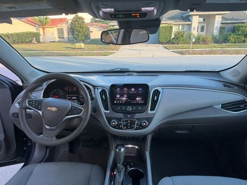 Used 2019 Chevrolet Malibu LT w/ Driver Confidence Package II FWD image 5