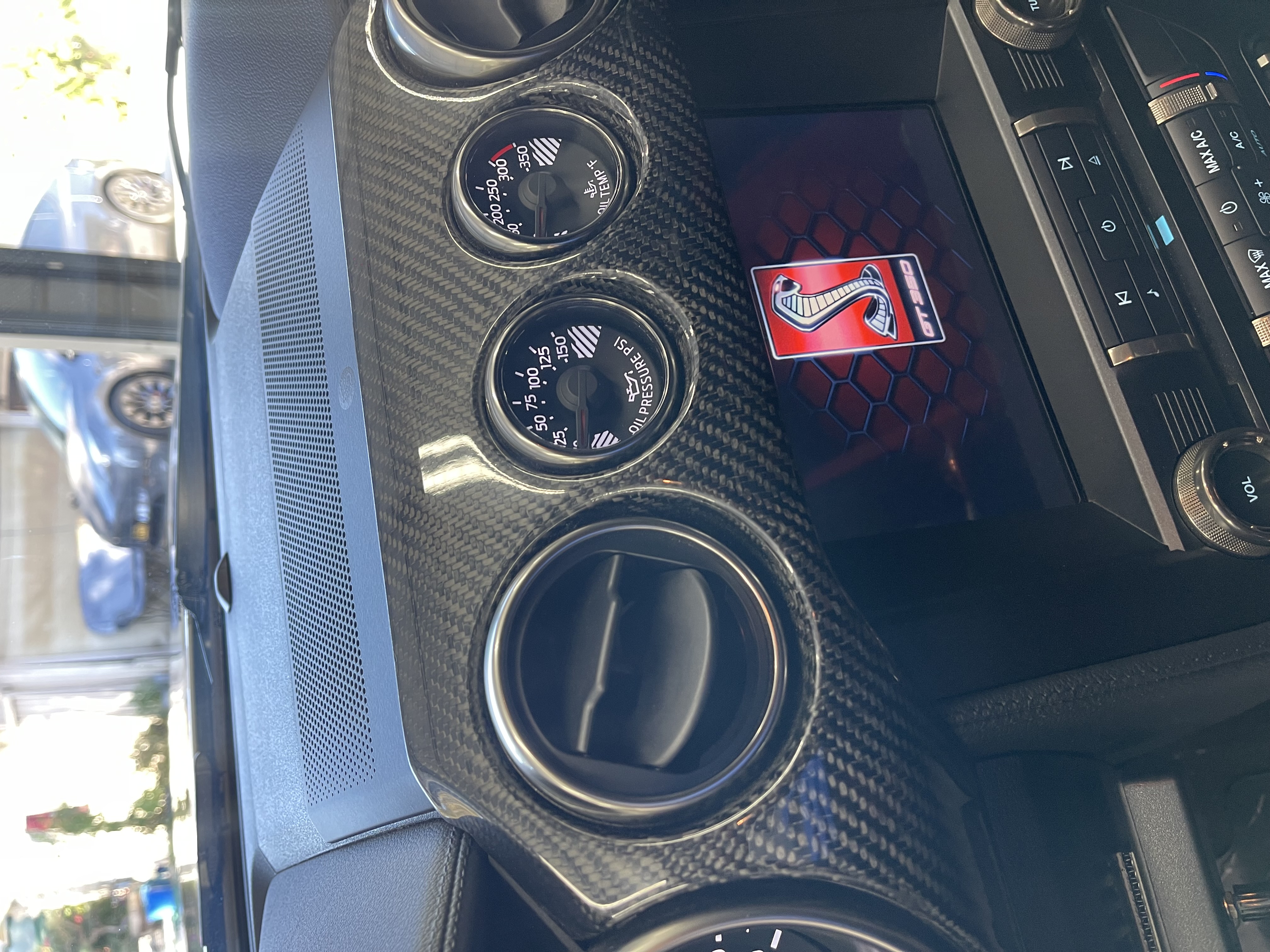 Used 2019 Ford Mustang Shelby GT350R w/ GT350R Equipment Group 920A RWD image 22
